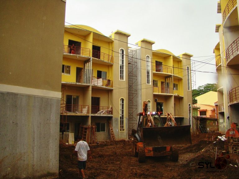 Condominio Alcázares1